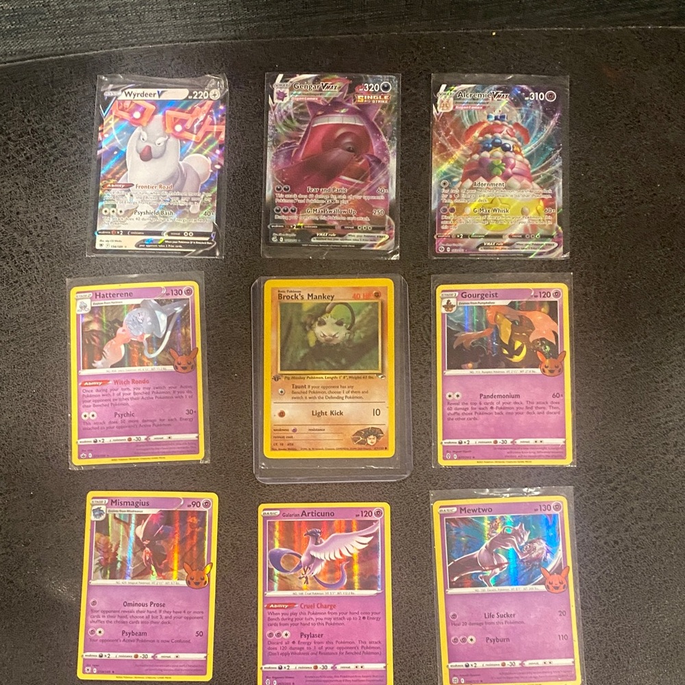 Pokemon Trading Card Set - Multicolor
